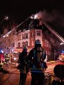 Feuer 3 Dachstuhlbrand Koeln Muelheim Gluecksburgstr P039